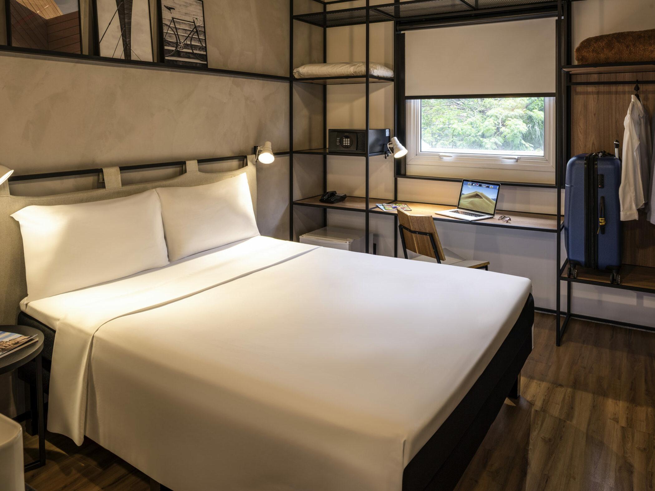 Ibis Brussels Centre Chatelain Ixelles Exterior photo
